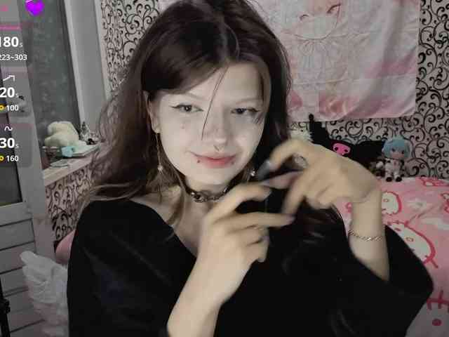 FrirenLovv webcam