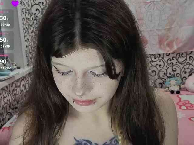 FrirenLovv webcam