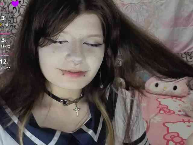 FrirenLovv webcam