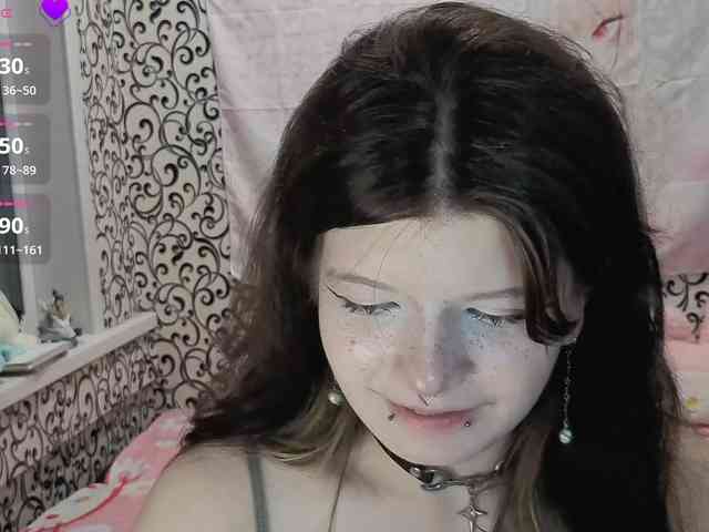 FrirenLovv webcam