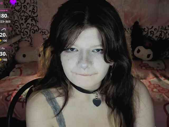 FrirenLovv webcam