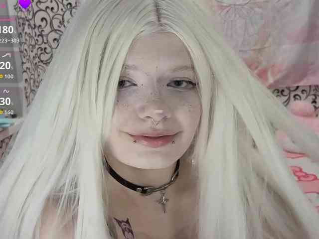 FrirenLovv webcam
