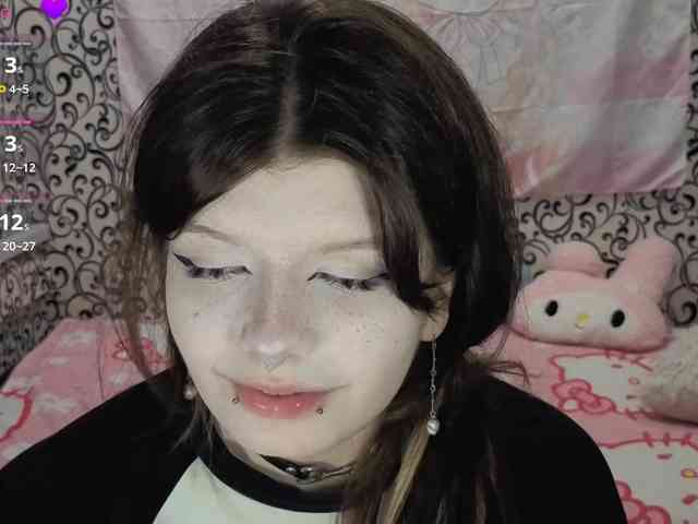 FrirenLovv webcam