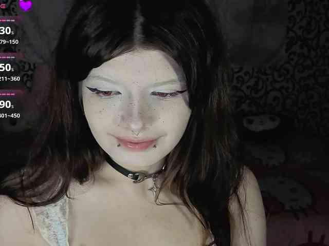 FrirenLovv webcam