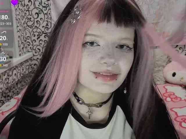 FrirenLovv webcam