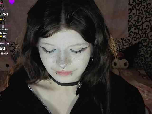 FrirenLovv webcam