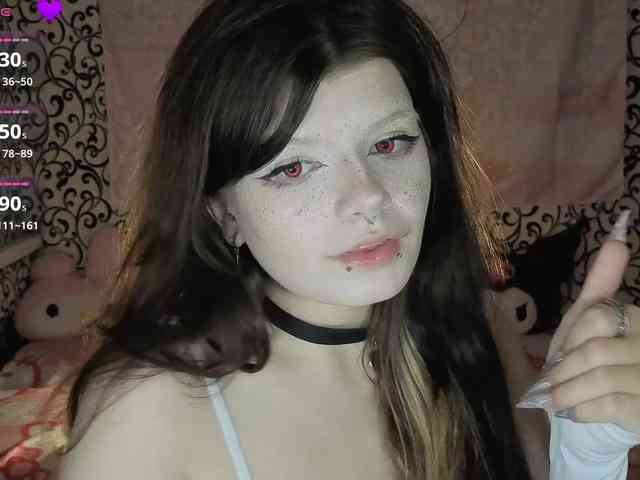 FrirenLovv webcam