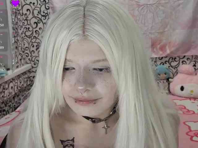 FrirenLovv webcam
