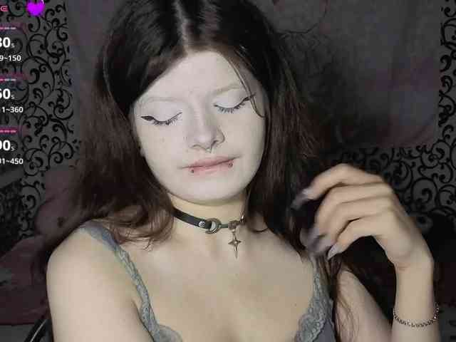 FrirenLovv webcam