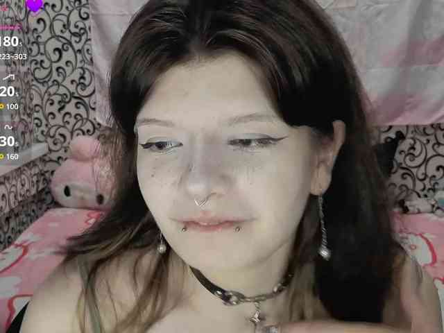 FrirenLovv webcam