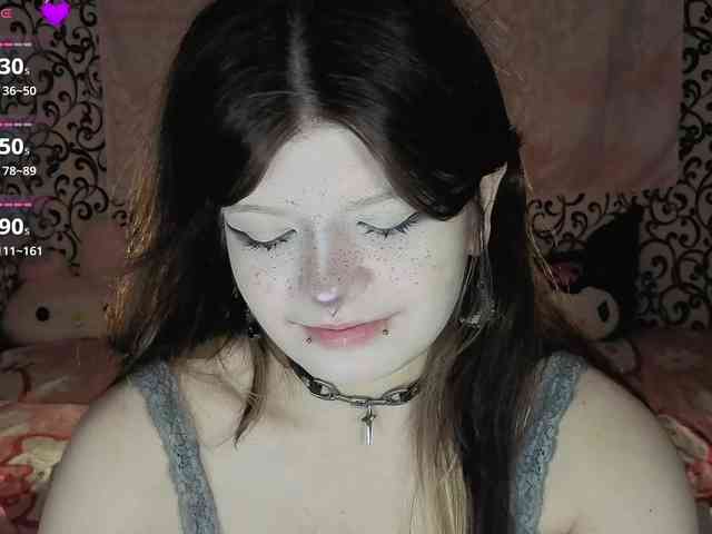 FrirenLovv webcam