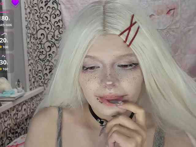 FrirenLovv webcam