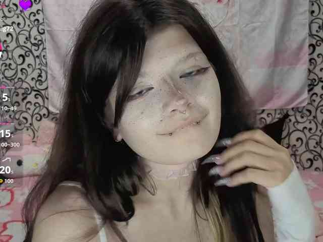 FrirenLovv webcam