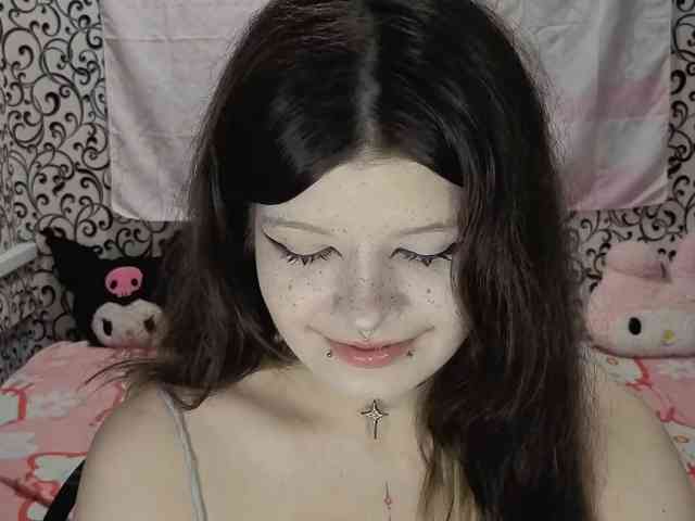 FrirenLovv webcam