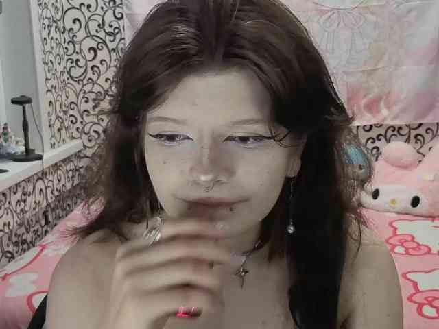 FrirenLovv webcam