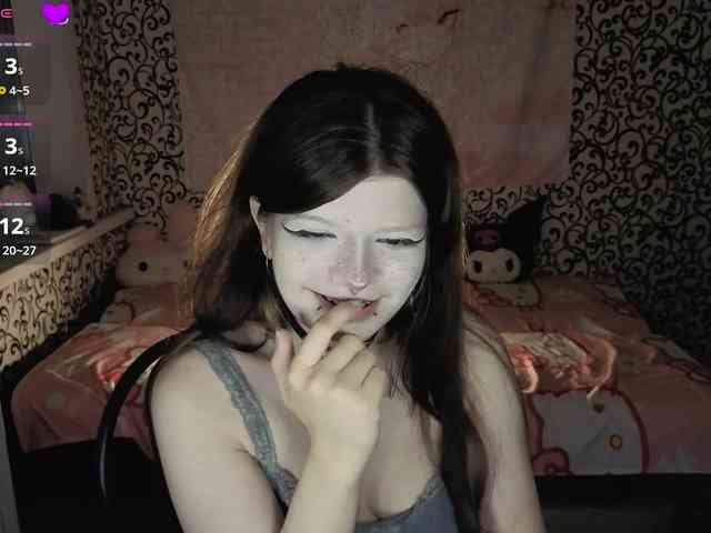 FrirenLovv webcam