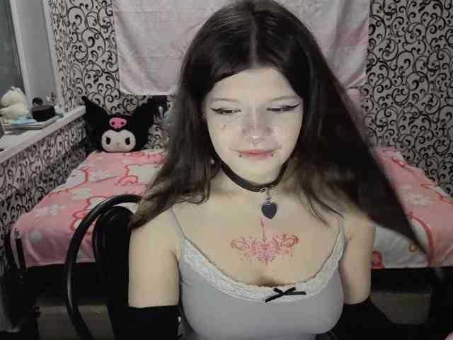 FrirenLovv webcam