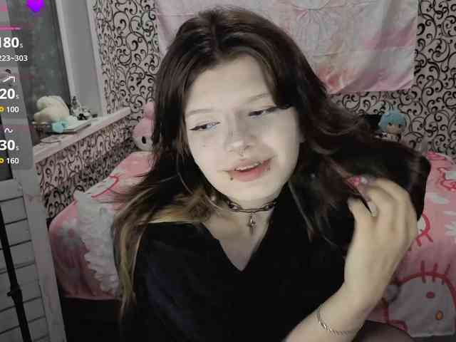 FrirenLovv webcam