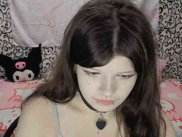 FrirenLovv webcam