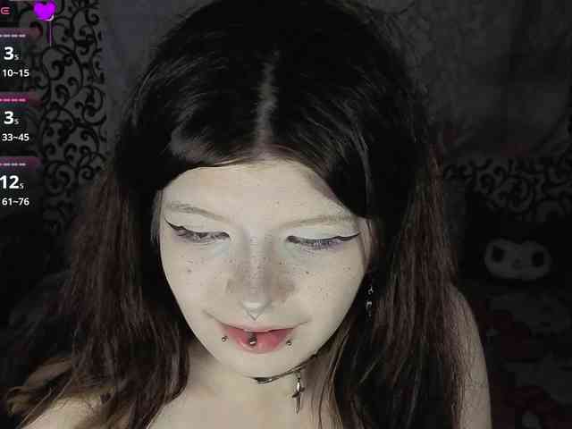 FrirenLovv's webcam live show