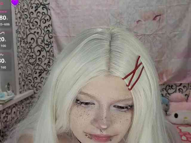 FrirenLovv webcam