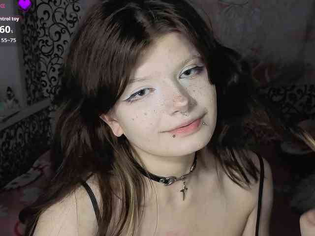 FrirenLovv webcam