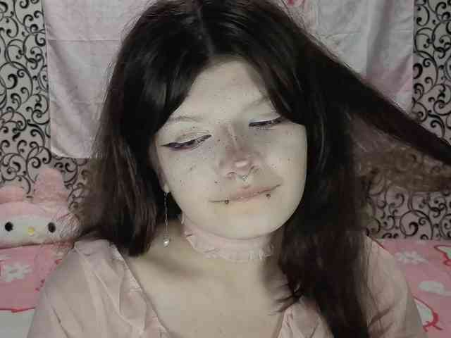 FrirenLovv webcam