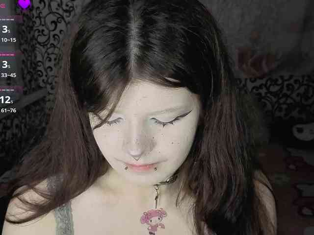 FrirenLovv webcam