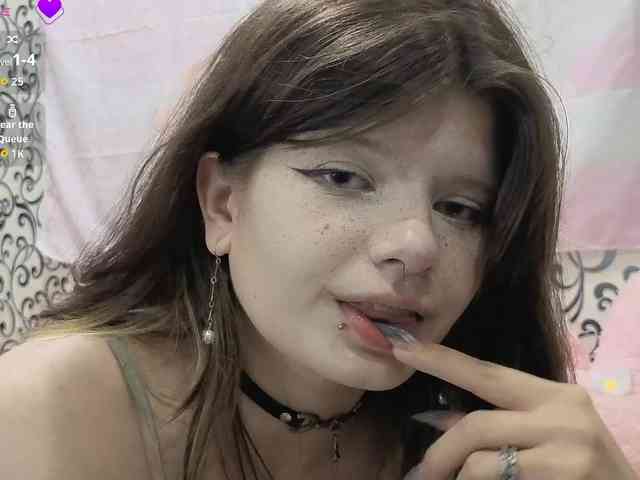FrirenLovv webcam