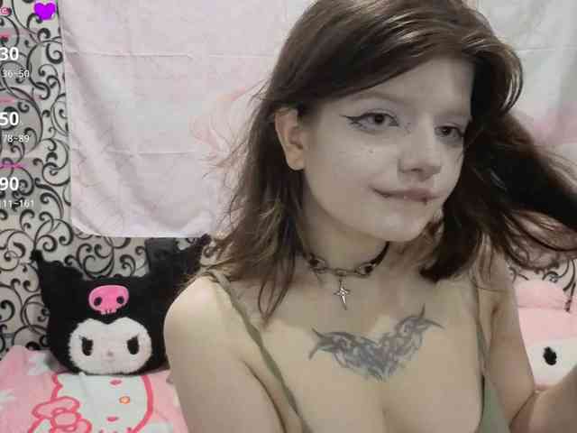 FrirenLovv webcam