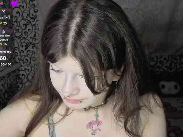 FrirenLovv webcam