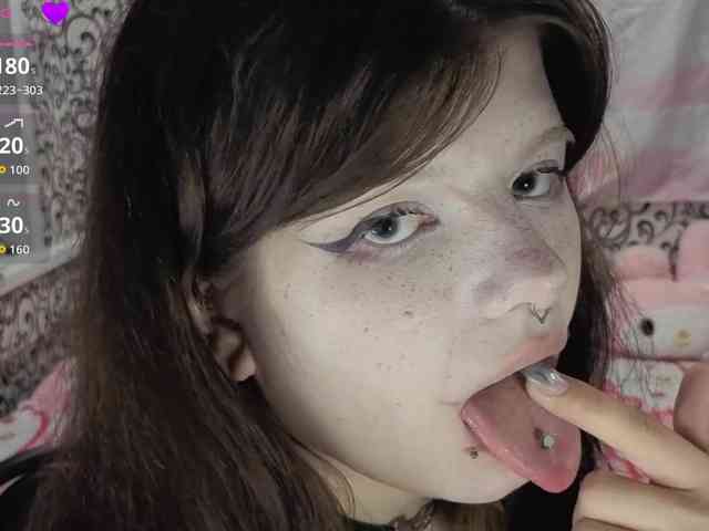 FrirenLovv webcam