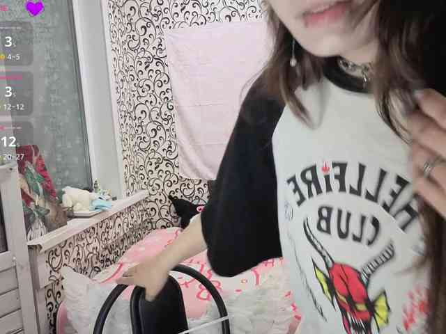 FrirenLovv webcam