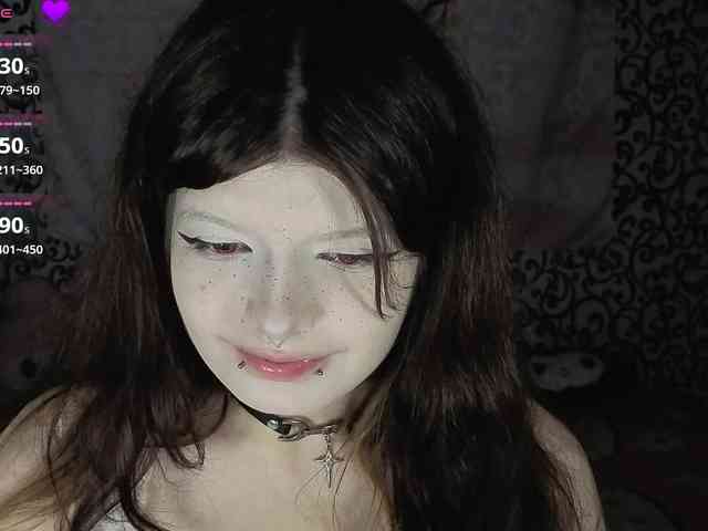 FrirenLovv webcam
