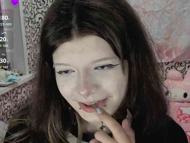 FrirenLovv webcam