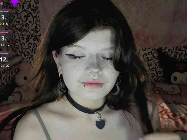 FrirenLovv webcam