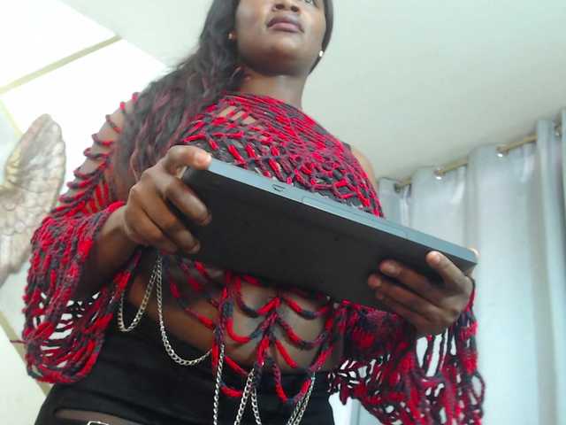 Sahara-Fox live cam on BongaCams