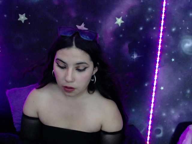 DaisyMoon8 live cam on BongaCams