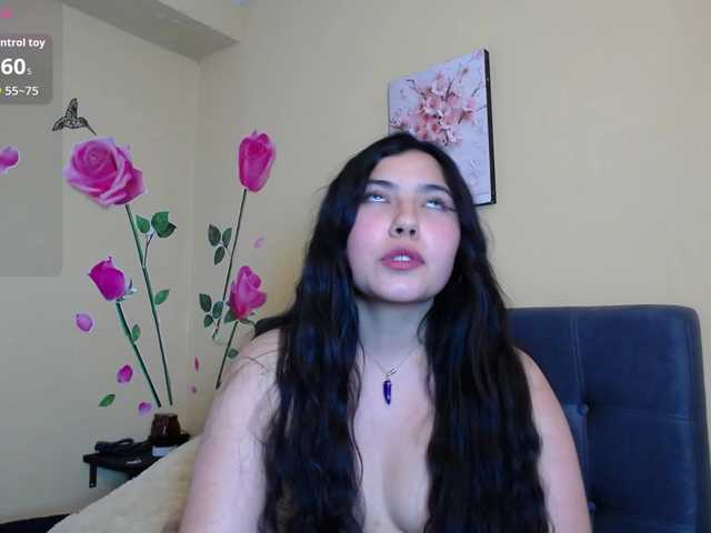 DaisyMoon8 live cam on BongaCams