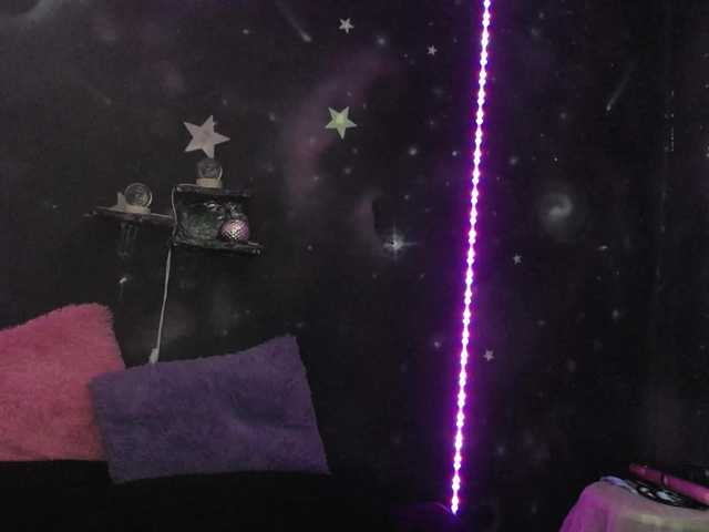 DaisyMoon8 live cam on BongaCams