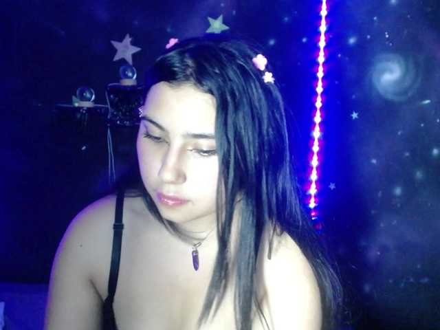 DaisyMoon8 live cam on BongaCams