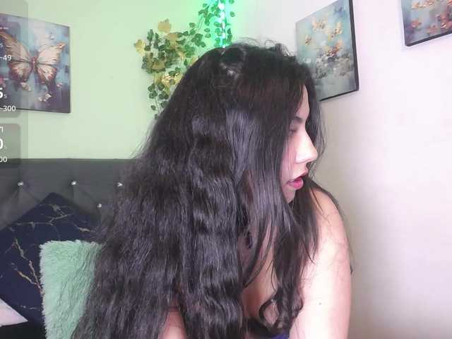 DaisyMoon8 live cam on BongaCams