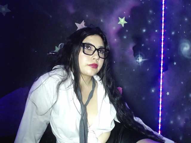 DaisyMoon8 live cam on BongaCams