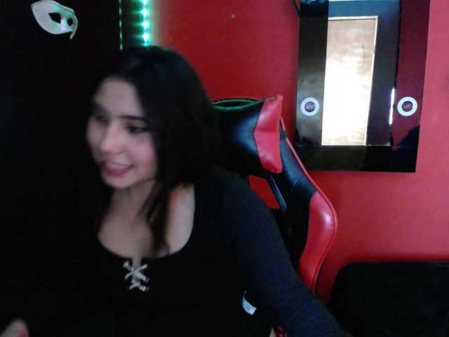 DaisyMoon8 live cam on BongaCams