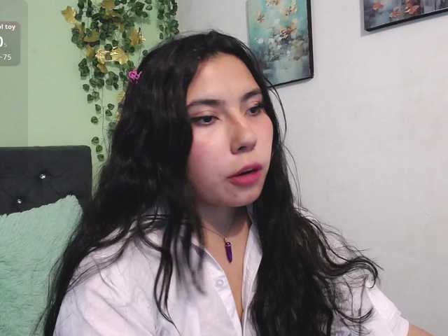 DaisyMoon8 live cam on BongaCams