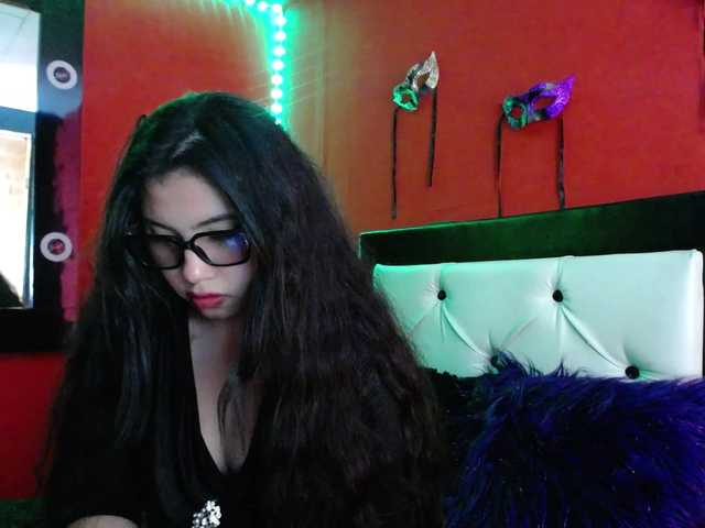 DaisyMoon8 live cam on BongaCams