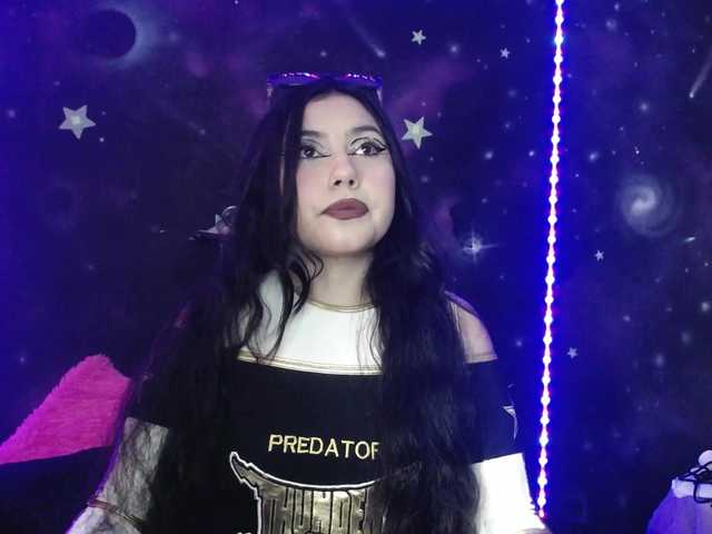 DaisyMoon8 live cam on BongaCams