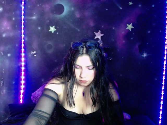 DaisyMoon8 live cam on BongaCams