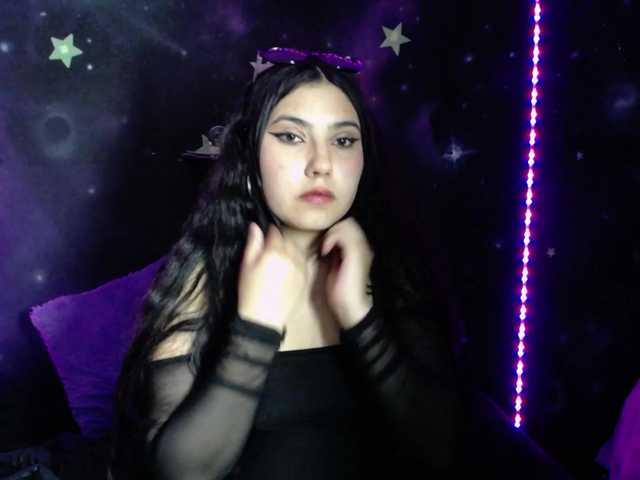 DaisyMoon8 live cam on BongaCams