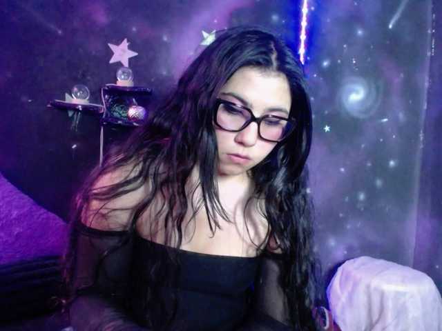 DaisyMoon8 live cam on BongaCams